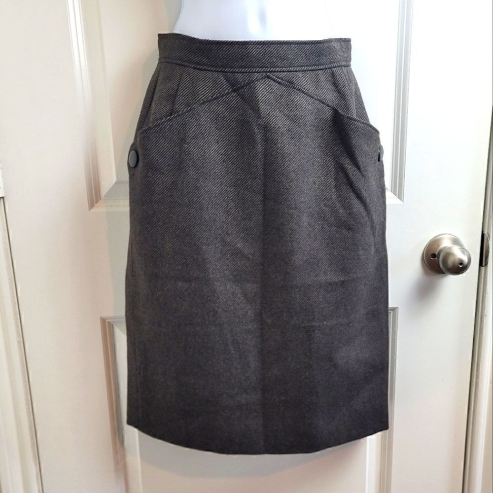 LOUIS FERAUD Pencil Skirt 